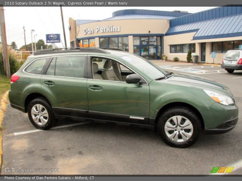 Cypress Green Pearl / Warm Ivory 2010 Subaru Outback 2.5i Wagon