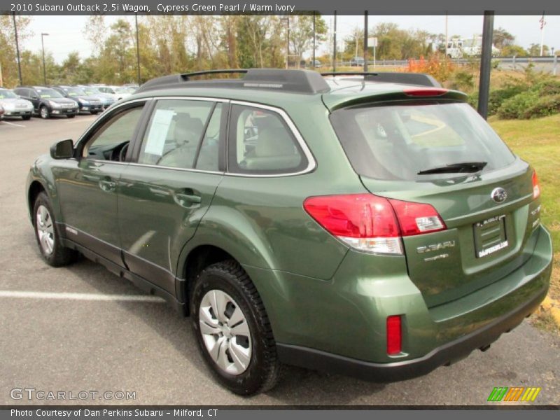 Cypress Green Pearl / Warm Ivory 2010 Subaru Outback 2.5i Wagon