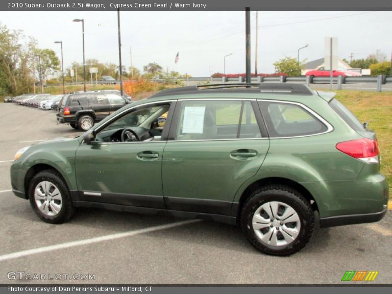 Cypress Green Pearl / Warm Ivory 2010 Subaru Outback 2.5i Wagon