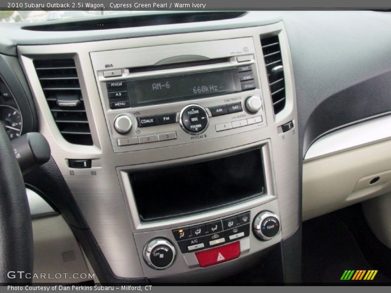 Cypress Green Pearl / Warm Ivory 2010 Subaru Outback 2.5i Wagon