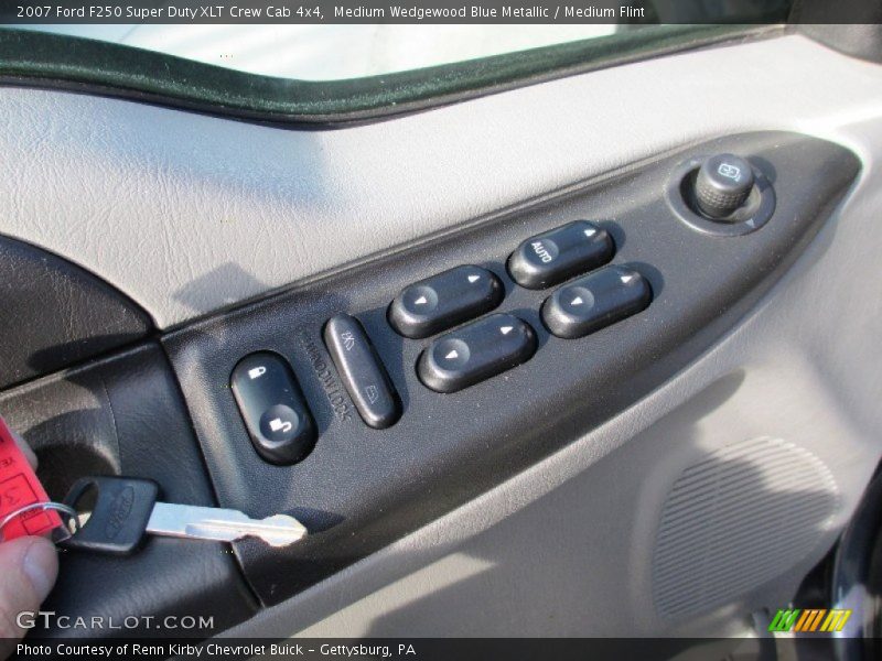 Medium Wedgewood Blue Metallic / Medium Flint 2007 Ford F250 Super Duty XLT Crew Cab 4x4