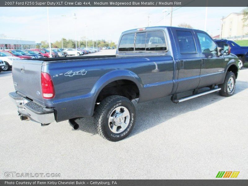 Medium Wedgewood Blue Metallic / Medium Flint 2007 Ford F250 Super Duty XLT Crew Cab 4x4