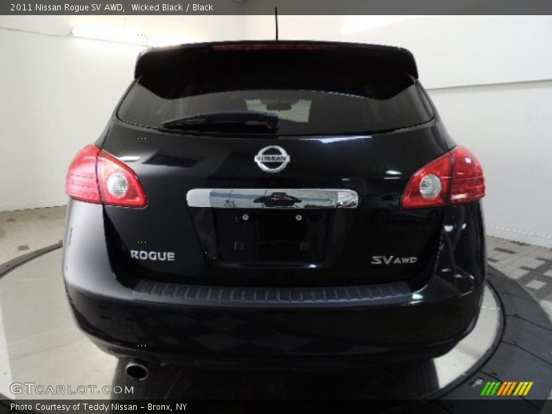 Wicked Black / Black 2011 Nissan Rogue SV AWD