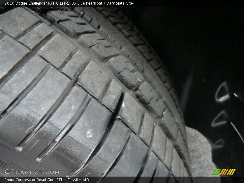 B5 Blue Pearlcoat / Dark Slate Gray 2010 Dodge Challenger R/T Classic