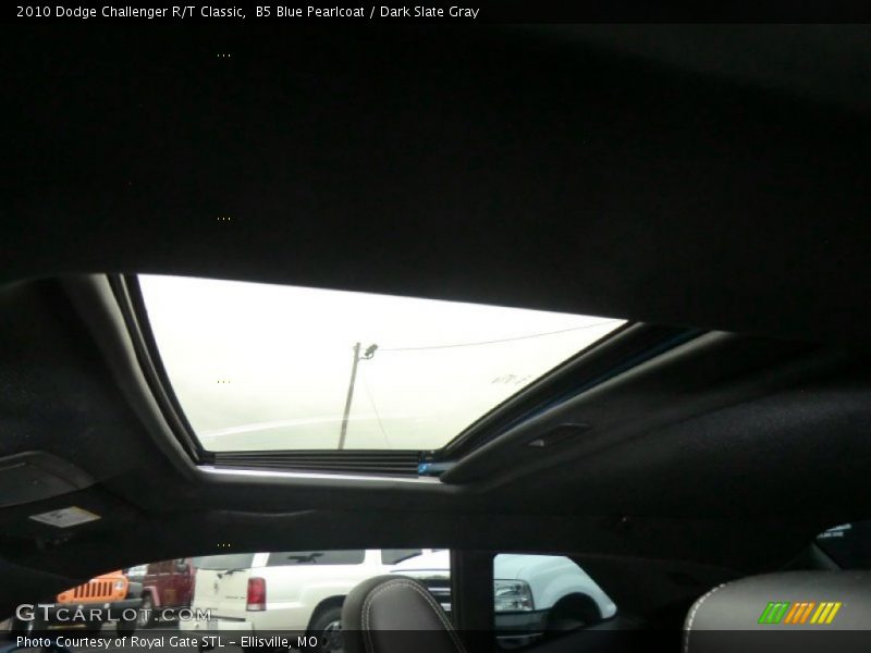 B5 Blue Pearlcoat / Dark Slate Gray 2010 Dodge Challenger R/T Classic