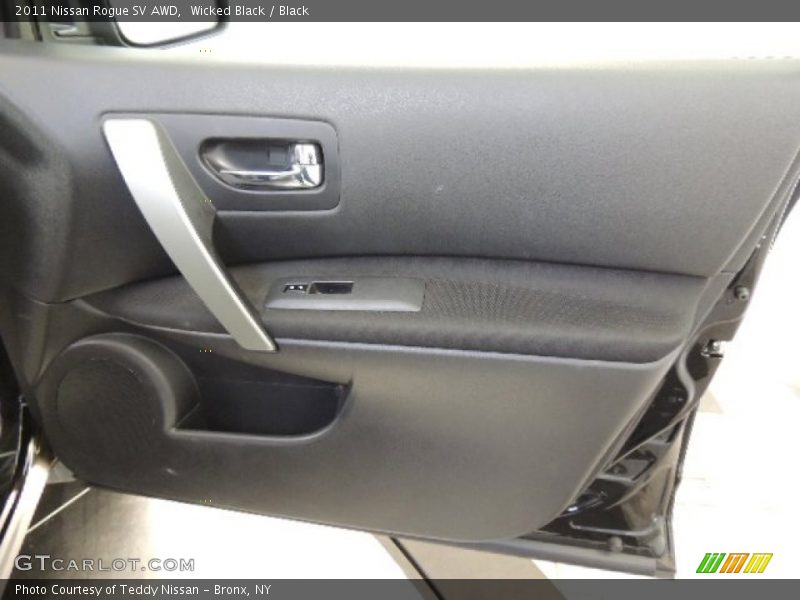 Wicked Black / Black 2011 Nissan Rogue SV AWD