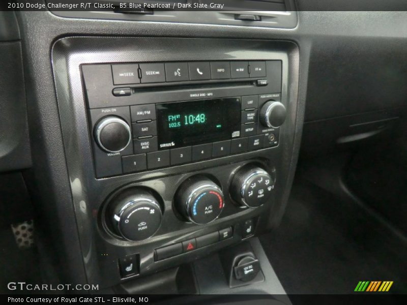 Controls of 2010 Challenger R/T Classic