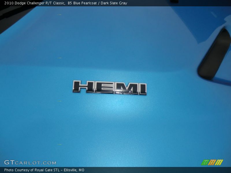 B5 Blue Pearlcoat / Dark Slate Gray 2010 Dodge Challenger R/T Classic