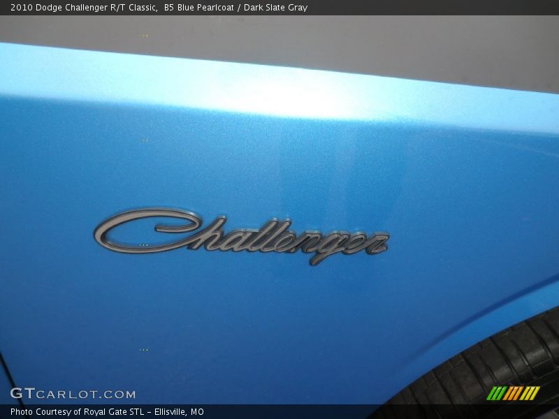 B5 Blue Pearlcoat / Dark Slate Gray 2010 Dodge Challenger R/T Classic