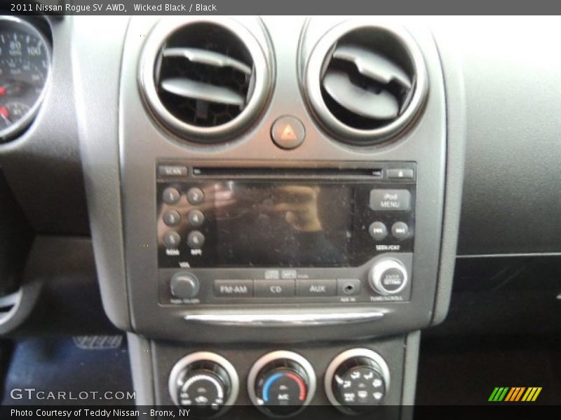 Wicked Black / Black 2011 Nissan Rogue SV AWD