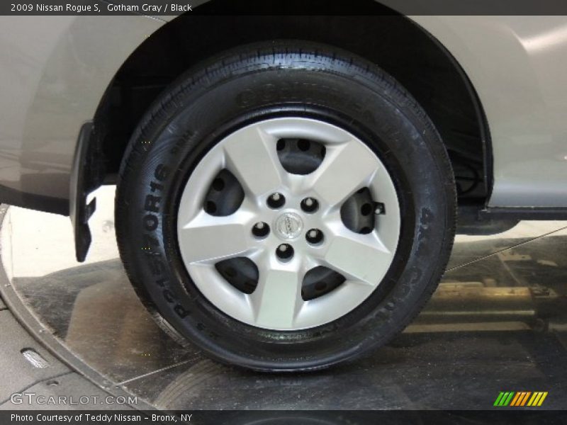 Gotham Gray / Black 2009 Nissan Rogue S