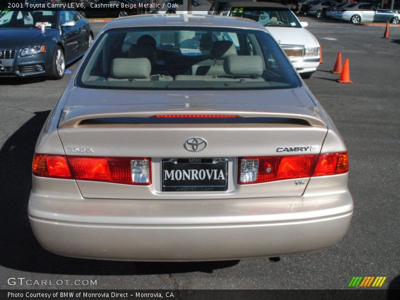 Cashmere Beige Metallic / Oak 2001 Toyota Camry LE V6