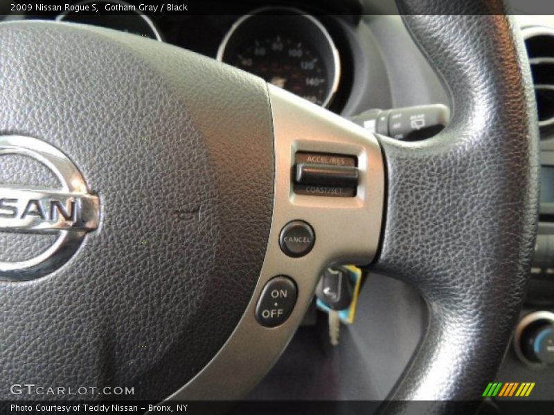 Gotham Gray / Black 2009 Nissan Rogue S