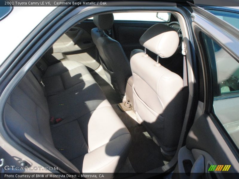 Cashmere Beige Metallic / Oak 2001 Toyota Camry LE V6