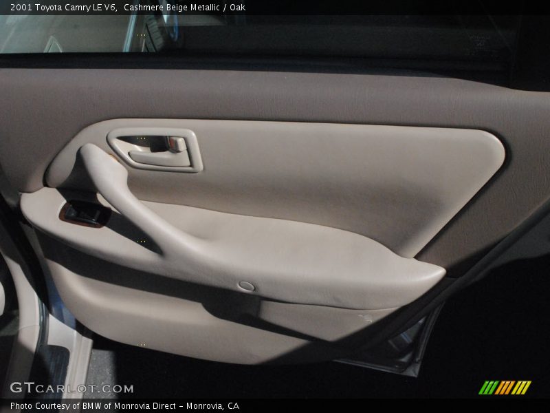 Cashmere Beige Metallic / Oak 2001 Toyota Camry LE V6