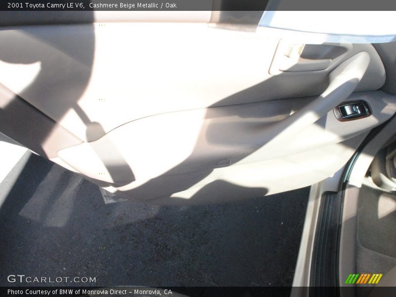 Cashmere Beige Metallic / Oak 2001 Toyota Camry LE V6