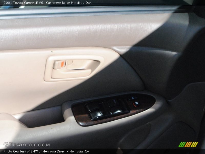 Cashmere Beige Metallic / Oak 2001 Toyota Camry LE V6