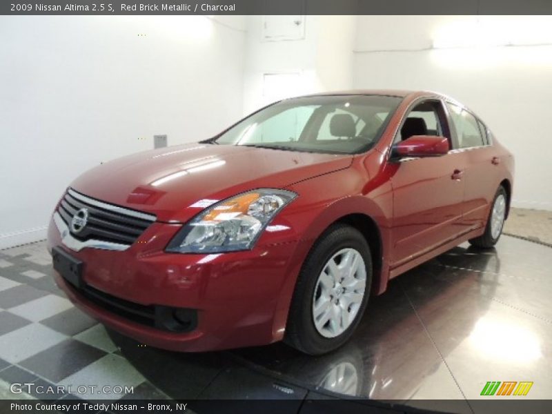 Red Brick Metallic / Charcoal 2009 Nissan Altima 2.5 S