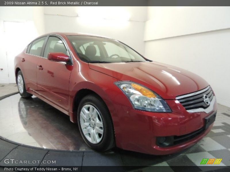 Red Brick Metallic / Charcoal 2009 Nissan Altima 2.5 S
