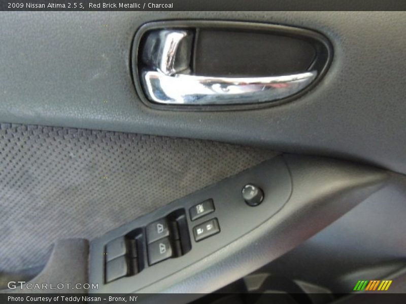 Red Brick Metallic / Charcoal 2009 Nissan Altima 2.5 S