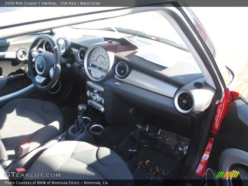 Chili Red / Black/Grey 2009 Mini Cooper S Hardtop