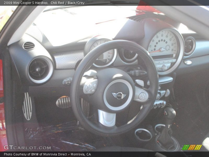 Chili Red / Black/Grey 2009 Mini Cooper S Hardtop