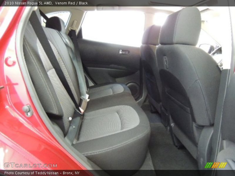 Venom Red / Black 2010 Nissan Rogue SL AWD