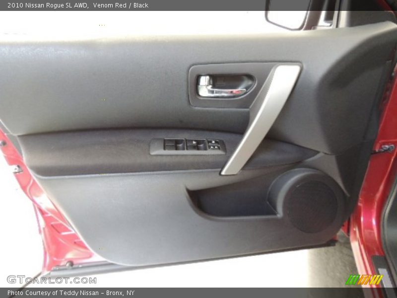 Venom Red / Black 2010 Nissan Rogue SL AWD