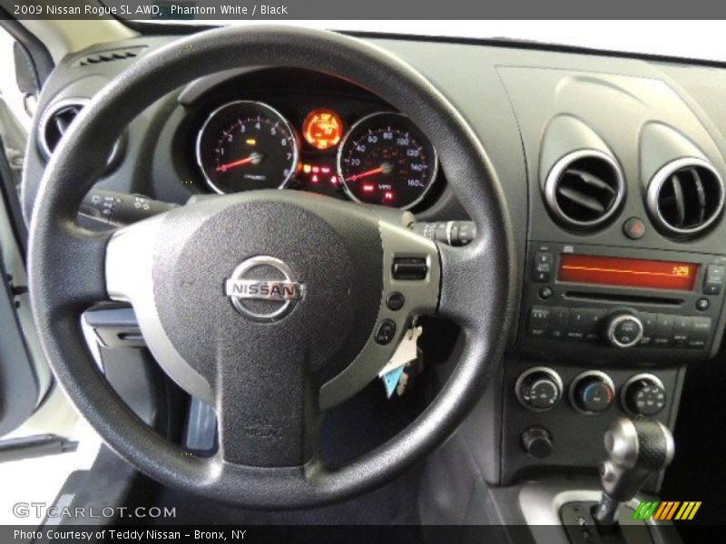 Phantom White / Black 2009 Nissan Rogue SL AWD