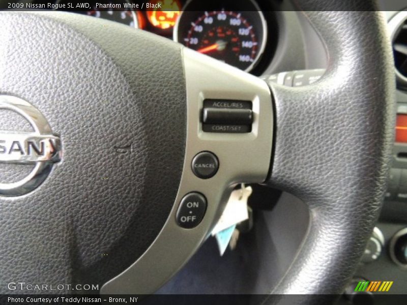 Phantom White / Black 2009 Nissan Rogue SL AWD