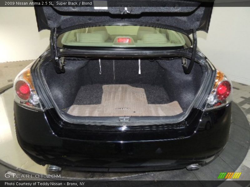 Super Black / Blond 2009 Nissan Altima 2.5 SL