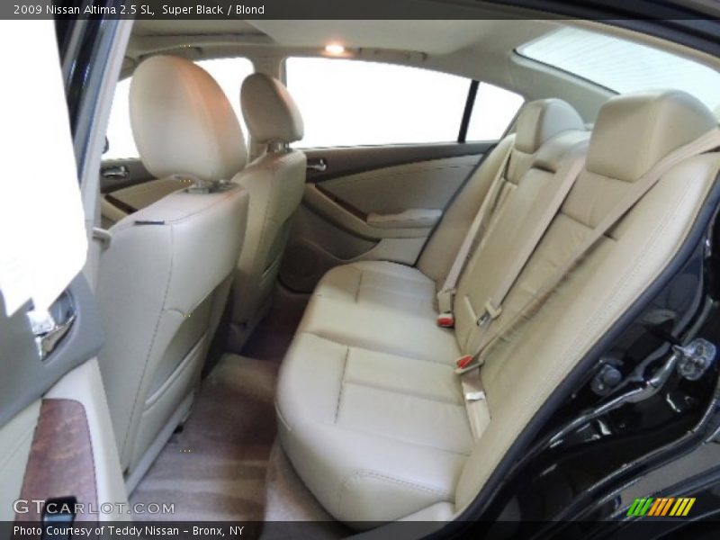 Super Black / Blond 2009 Nissan Altima 2.5 SL
