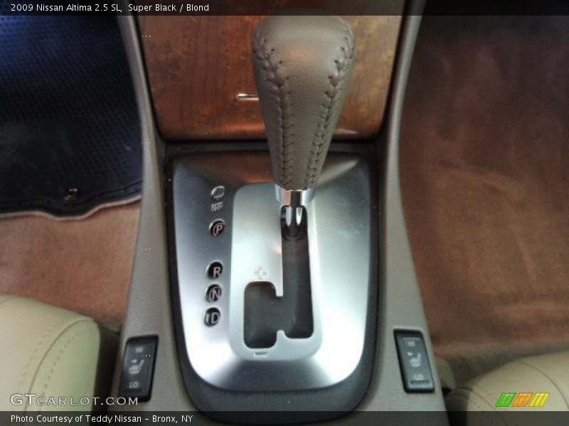 Super Black / Blond 2009 Nissan Altima 2.5 SL