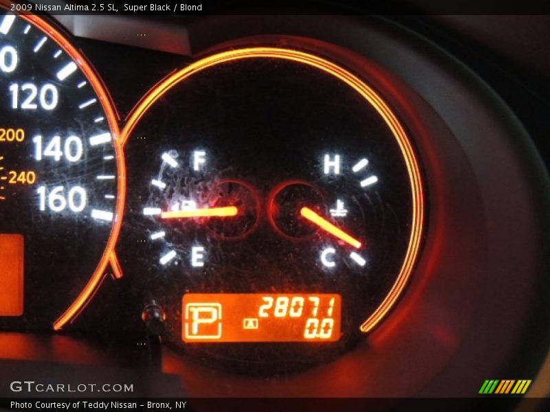 Super Black / Blond 2009 Nissan Altima 2.5 SL