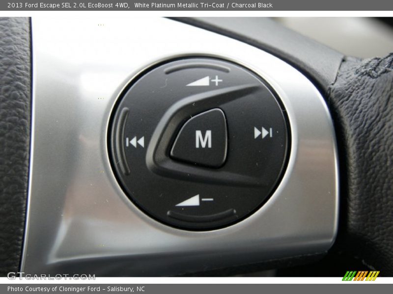 Controls of 2013 Escape SEL 2.0L EcoBoost 4WD