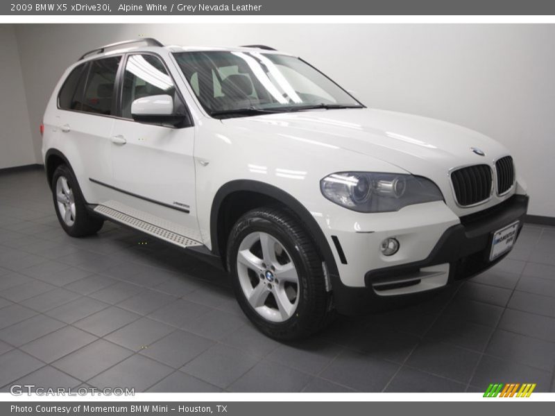 Alpine White / Grey Nevada Leather 2009 BMW X5 xDrive30i