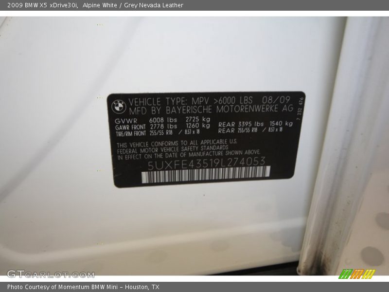 Alpine White / Grey Nevada Leather 2009 BMW X5 xDrive30i