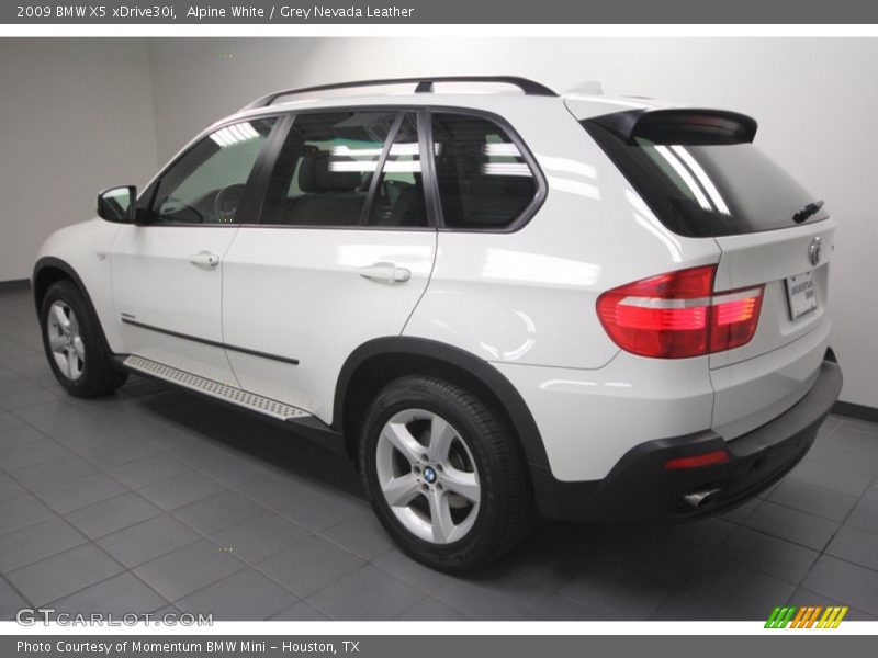 Alpine White / Grey Nevada Leather 2009 BMW X5 xDrive30i