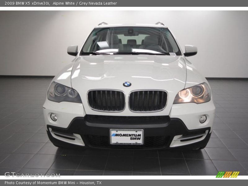 Alpine White / Grey Nevada Leather 2009 BMW X5 xDrive30i