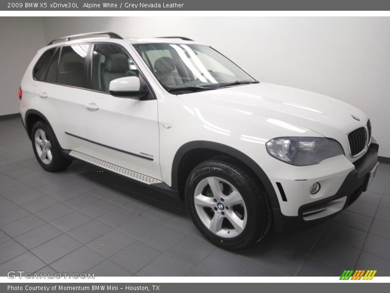 Alpine White / Grey Nevada Leather 2009 BMW X5 xDrive30i