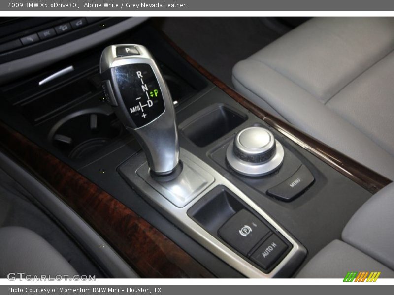 Alpine White / Grey Nevada Leather 2009 BMW X5 xDrive30i