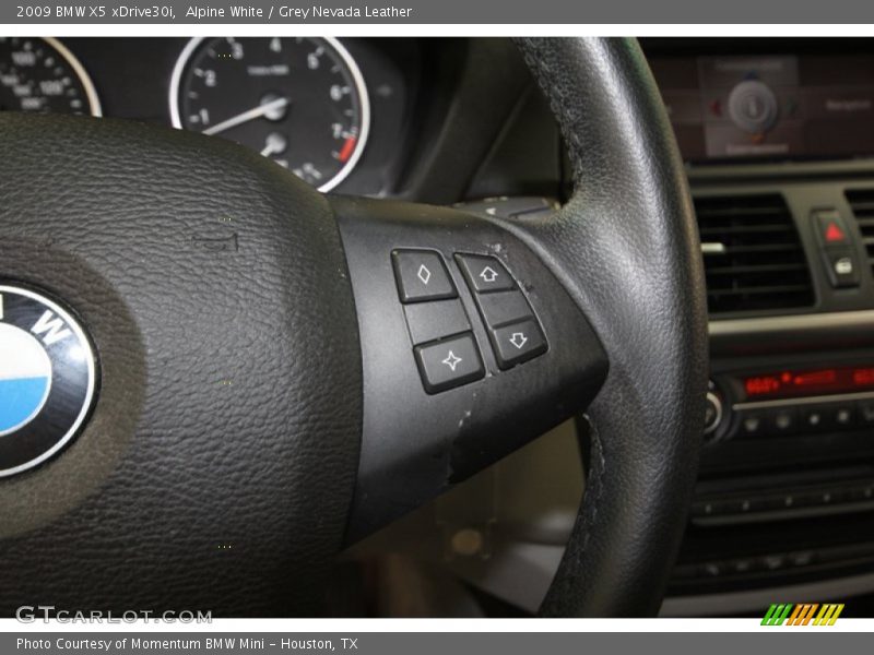 Alpine White / Grey Nevada Leather 2009 BMW X5 xDrive30i
