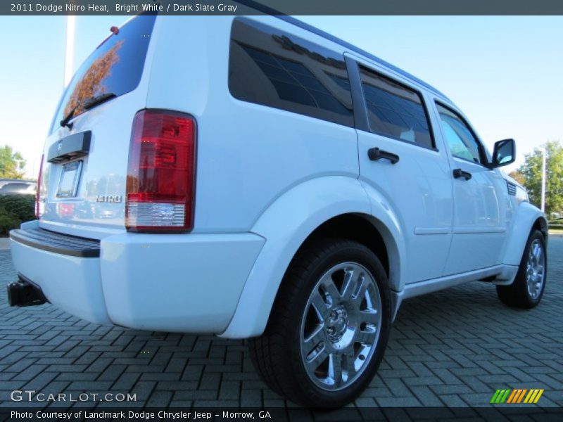 Bright White / Dark Slate Gray 2011 Dodge Nitro Heat