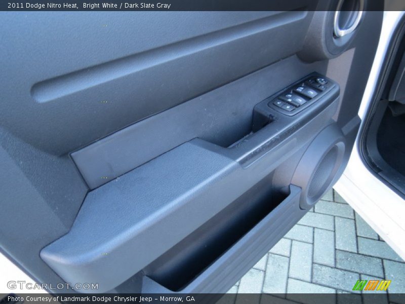 Bright White / Dark Slate Gray 2011 Dodge Nitro Heat