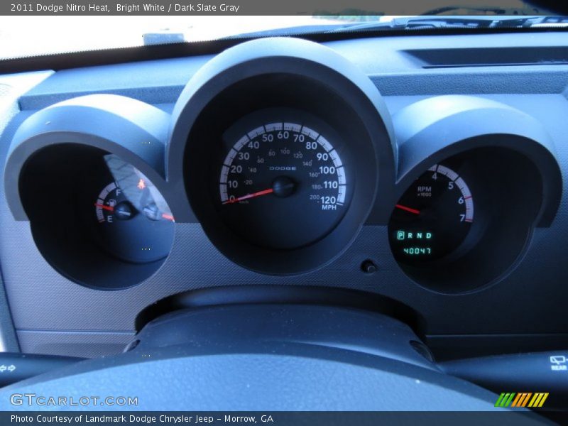 Bright White / Dark Slate Gray 2011 Dodge Nitro Heat