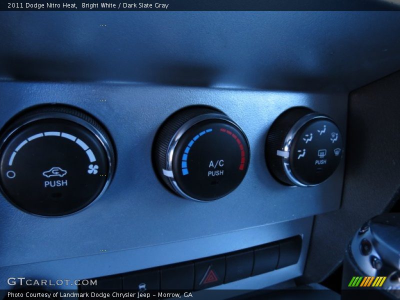 Bright White / Dark Slate Gray 2011 Dodge Nitro Heat