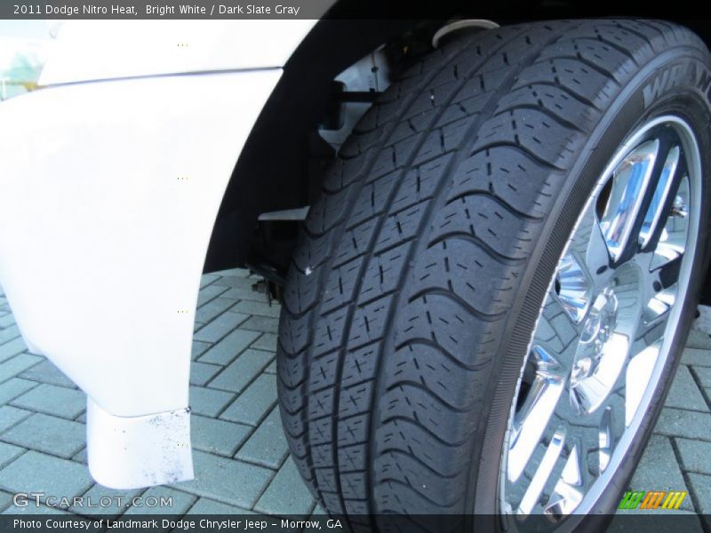 Bright White / Dark Slate Gray 2011 Dodge Nitro Heat