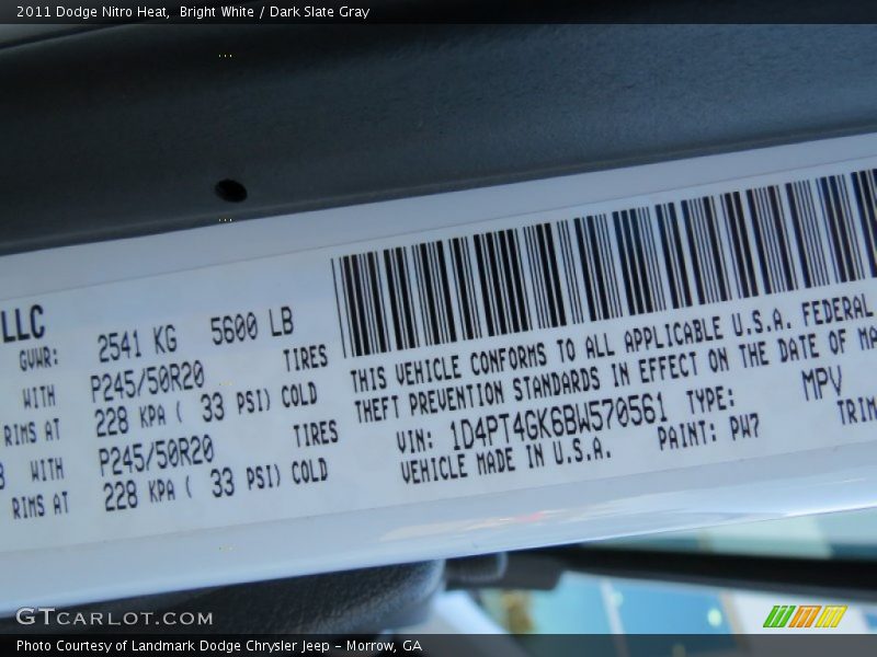 Bright White / Dark Slate Gray 2011 Dodge Nitro Heat