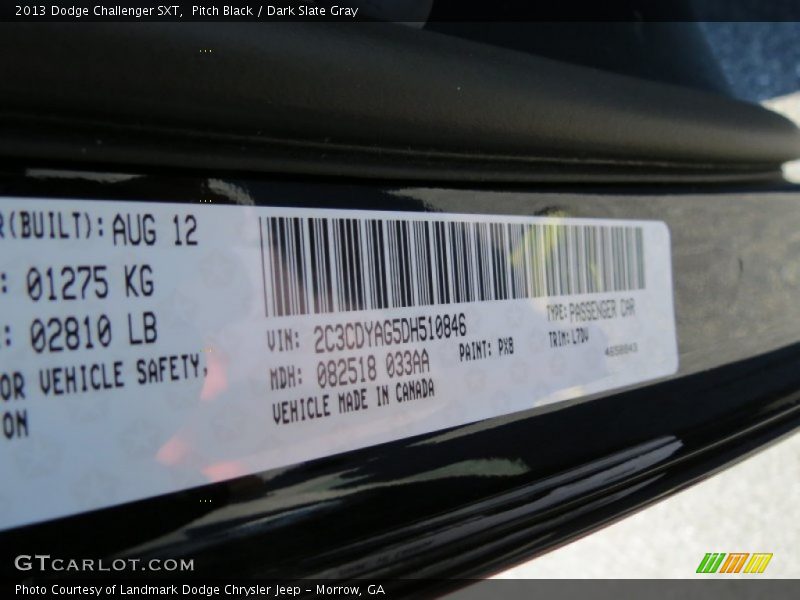 Pitch Black / Dark Slate Gray 2013 Dodge Challenger SXT