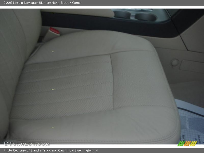 Black / Camel 2006 Lincoln Navigator Ultimate 4x4